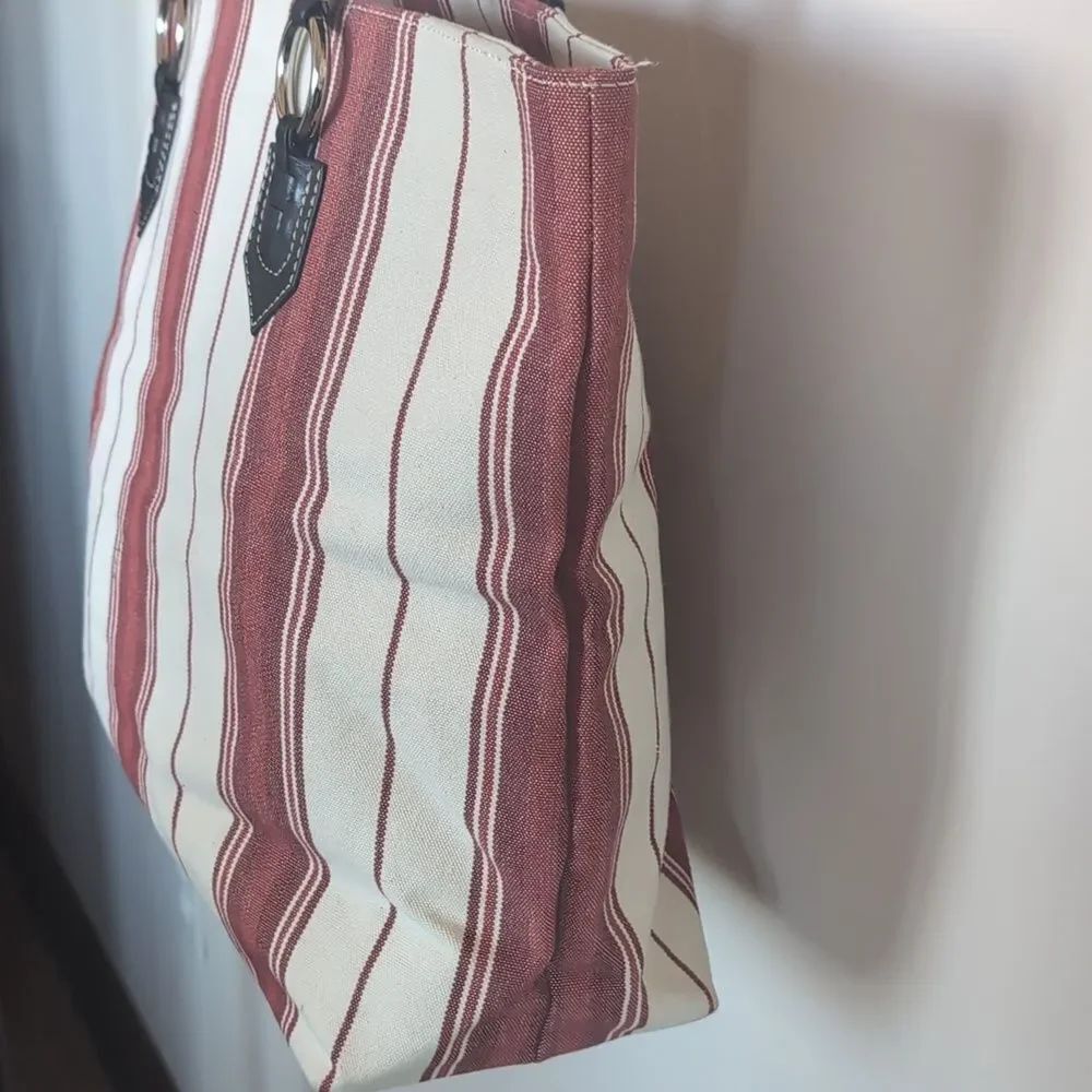Banana Republic XL Striped Red & Cream Canvas Tote Bag w Black Leather Handles - Picture 8 of 17